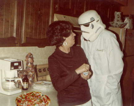 Source: http://www.mcgrorty.com/images/photos/vintage/carolyn-danny-star-wars.jpg